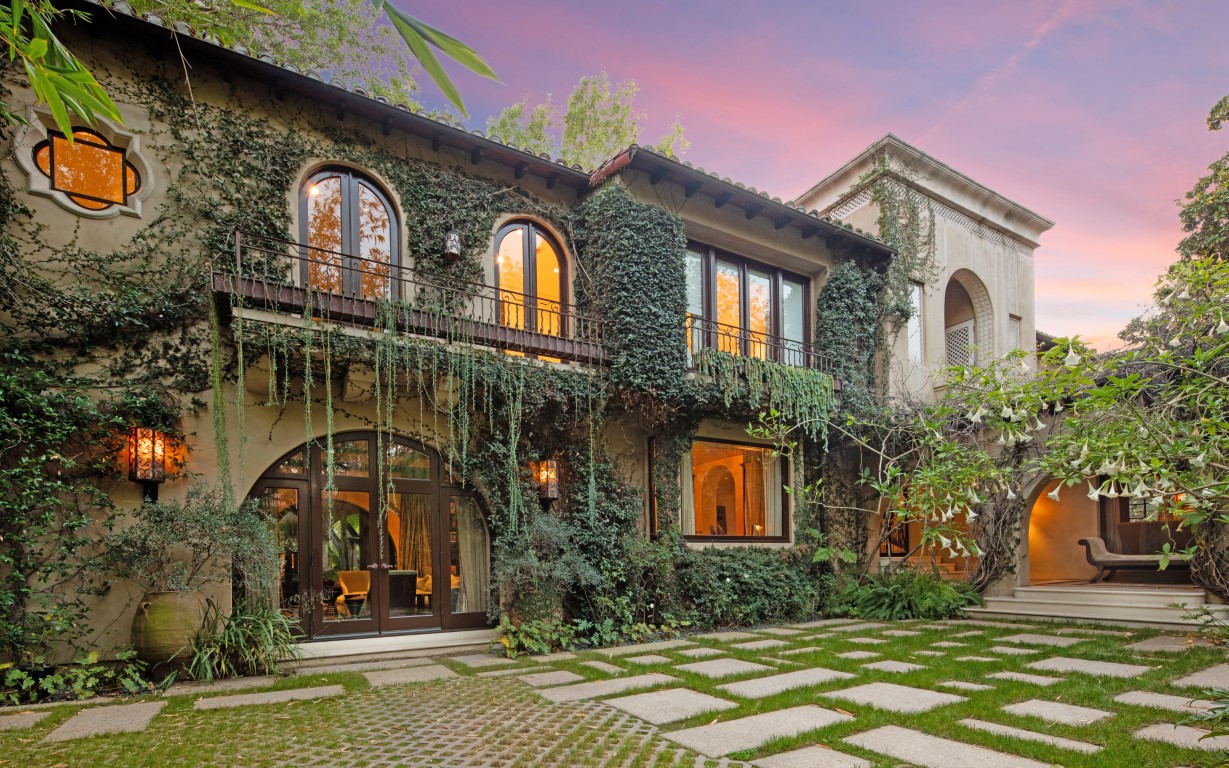 Worldwood drive,Belligum,43656 Sq.ft
